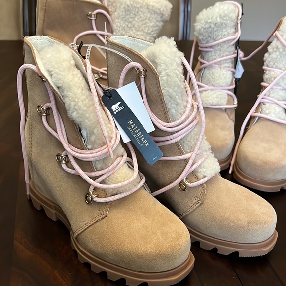 SOREL WOMEN'S JOAN OF ARCTIC™ WEDGE III LACE COZY BOOTIE - Picture 7 of 16